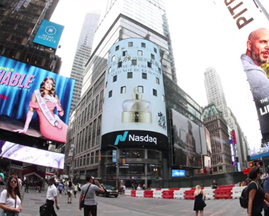 中国高端护肤品牌梨花LEAWHA强势登陆美国纽约时代广场！
